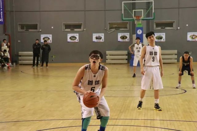  大学生篮球联赛黑马强势崛起