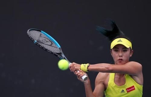  张帅双打搭档换新面孔，默契配合闯入法网八强  