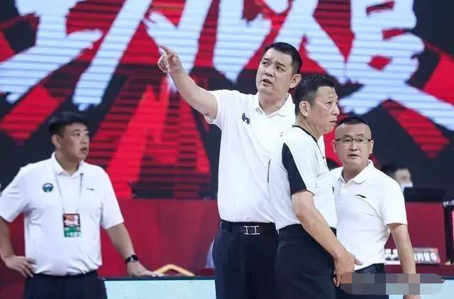  裁判判罚引争议，赛后申诉引发关注