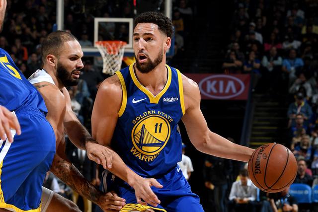  勇士末节发力客场轻取独行侠